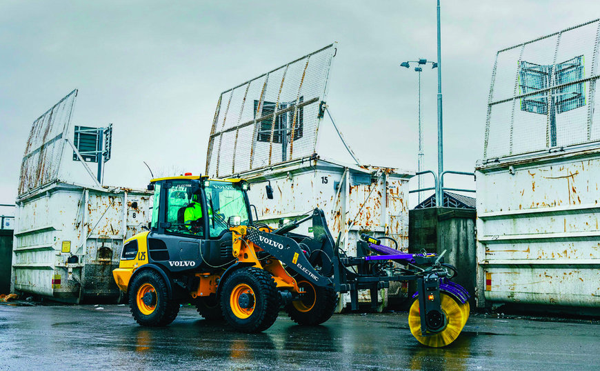 LA VOLVO L25 ELÉCTRICA SIN EMISIONES DEMUESTRA SU POTENCIAL EN EL SECTOR DE LOS RESIDUOS Y EL RECICLAJE